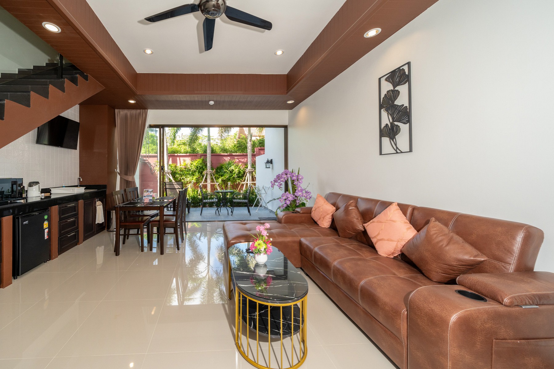 1 Bedroom Suite Pool Access