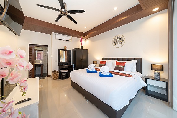 1 Bedroom Suite Pool Access