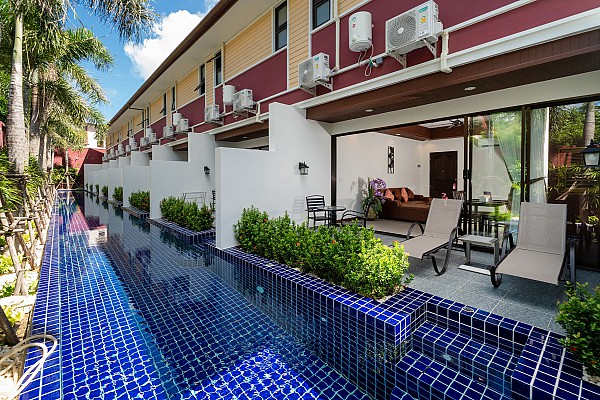 1 Bedroom Suite Pool Access