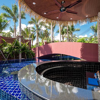 1 Bedroom Suite Pool Accessalt=