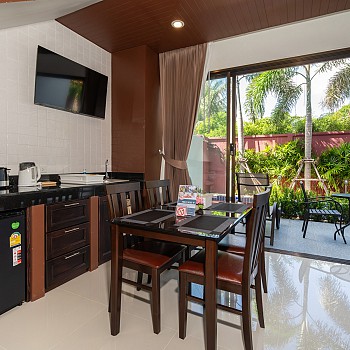1 Bedroom Suite Pool Accessalt=