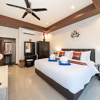 1 Bedroom Suite Pool Accessalt=