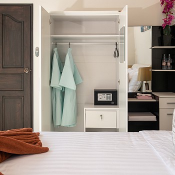 2 Bedroom Presidential Private Pool Villaalt=