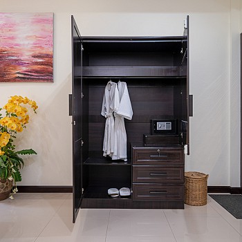 5-6-7 bedroom suite private pool villaalt=