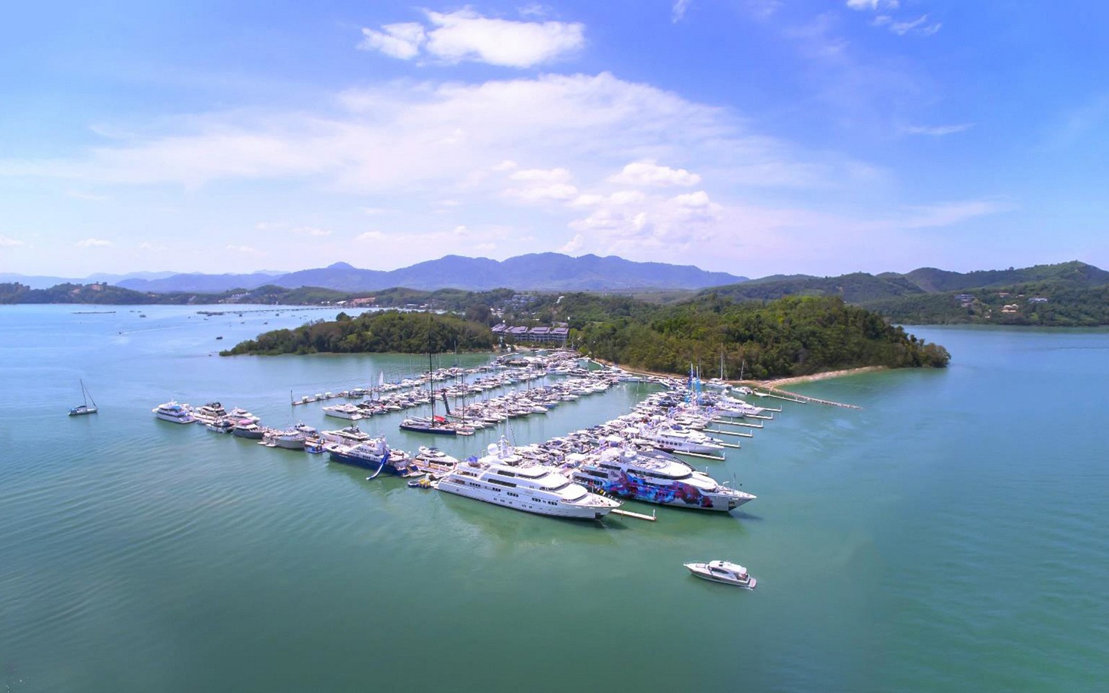 Ao Por Grand Marina